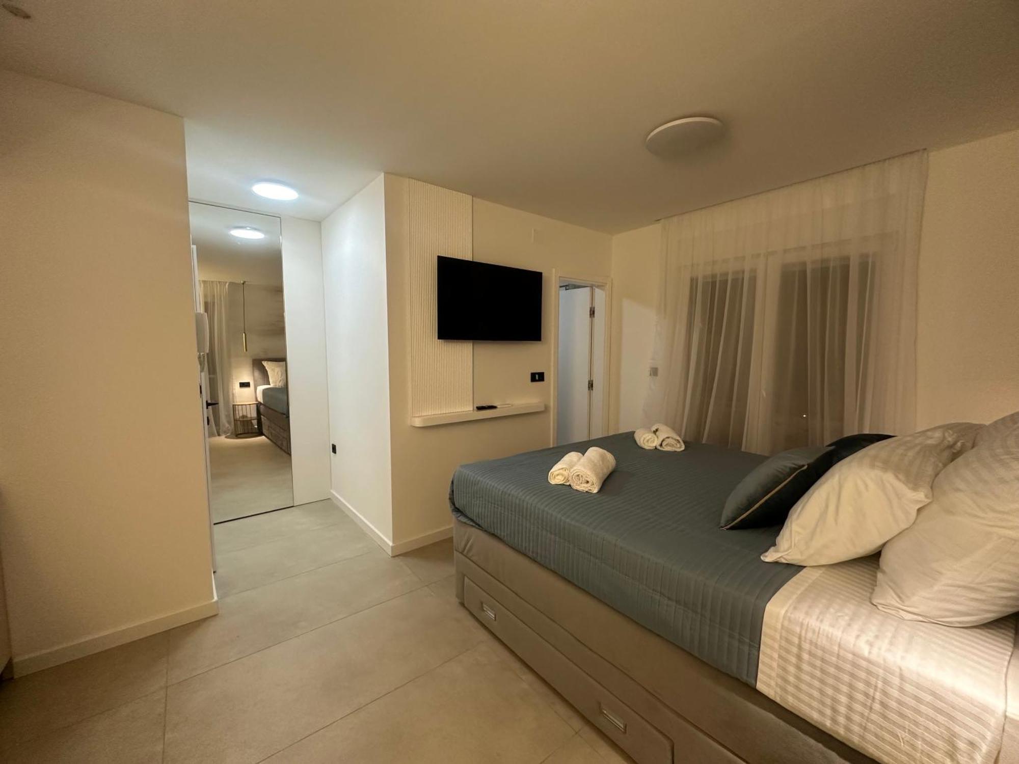 Amaro Luxury & With Balcony * Zadar