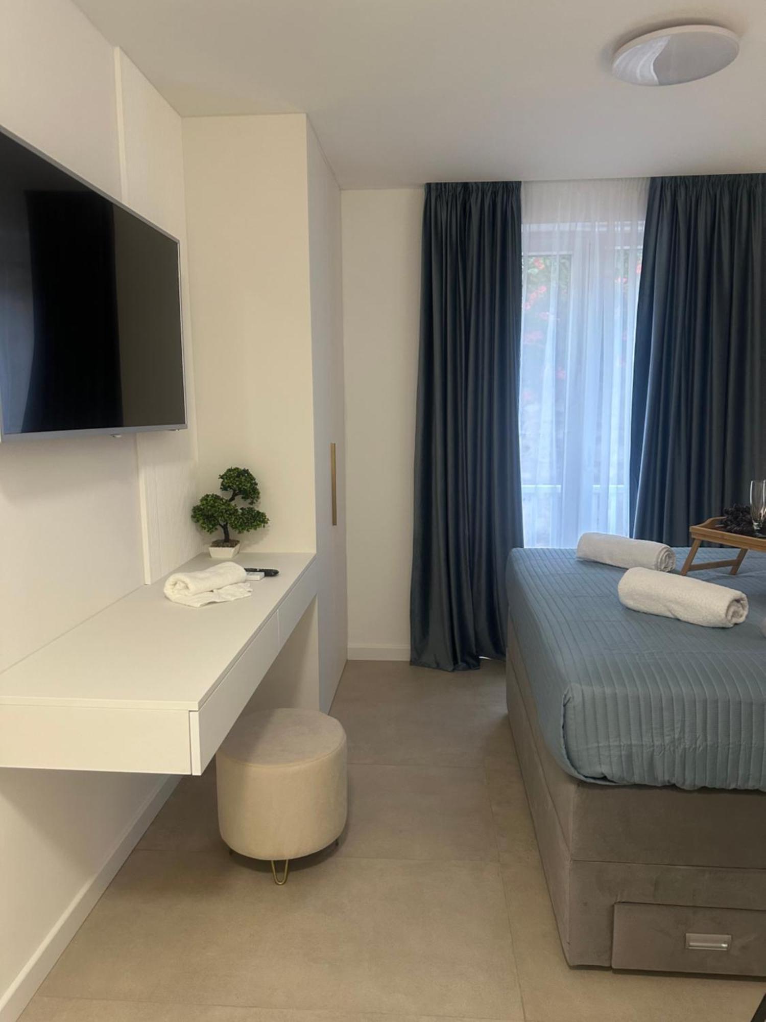 Apartment Amaro Luxury & With Balcony Zadar