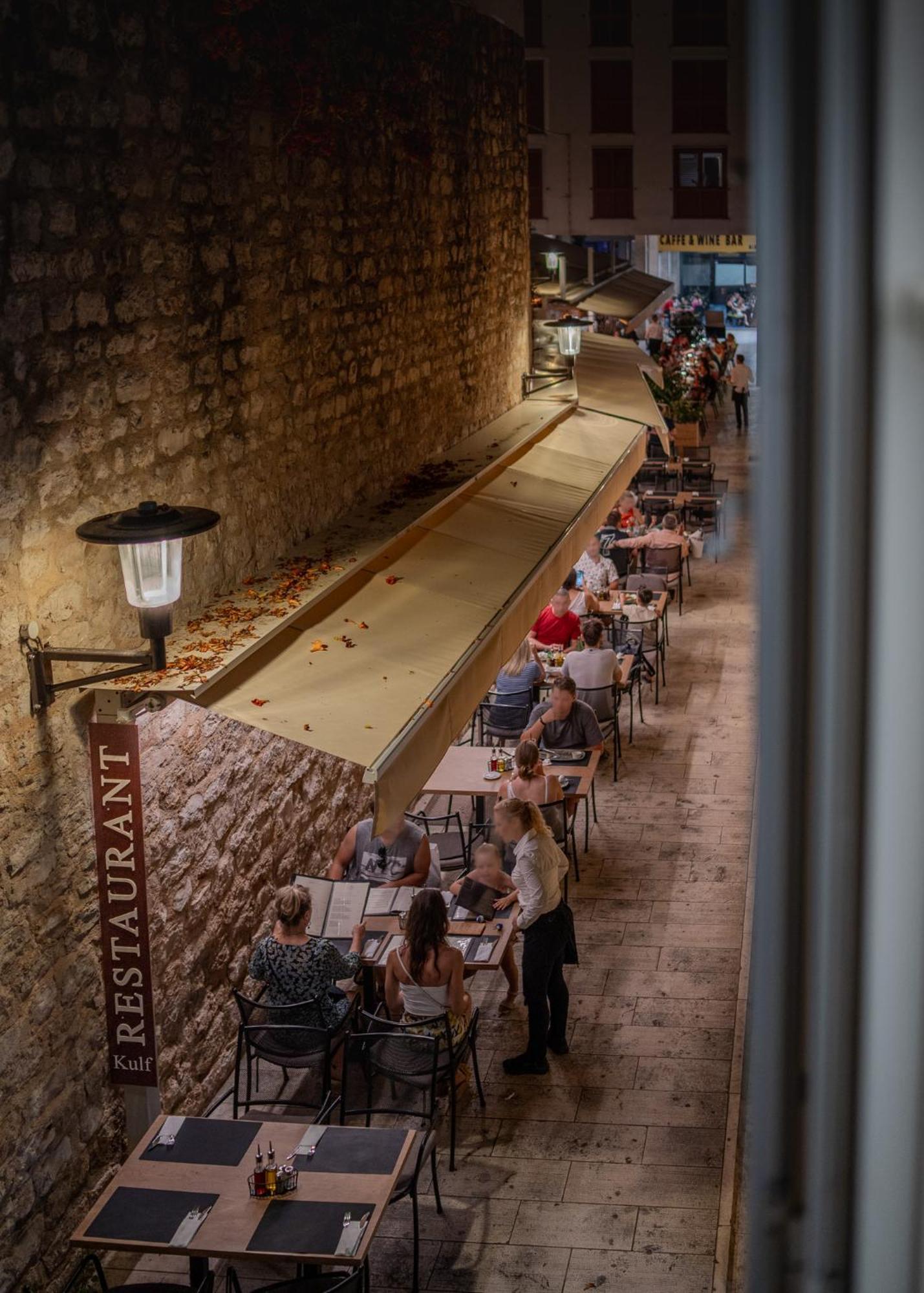 Amaro Luxury & With Balcony Zadar