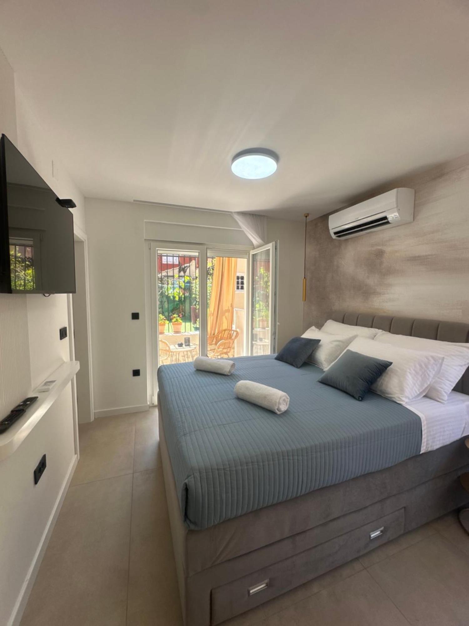 Amaro Luxury & With Balcony * Zadar